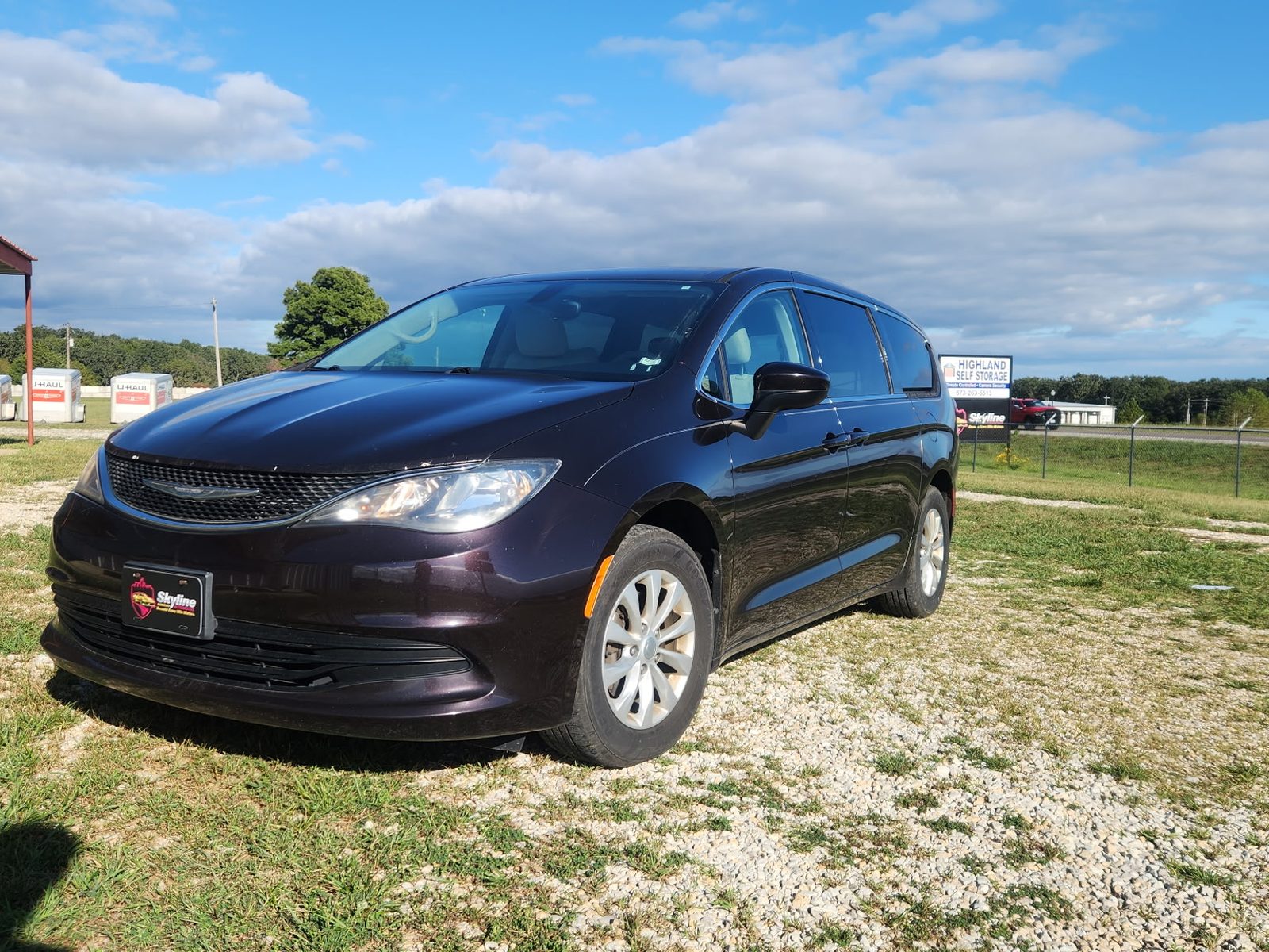 2017 Chrysler Pacifica Touring on the Skyline lot