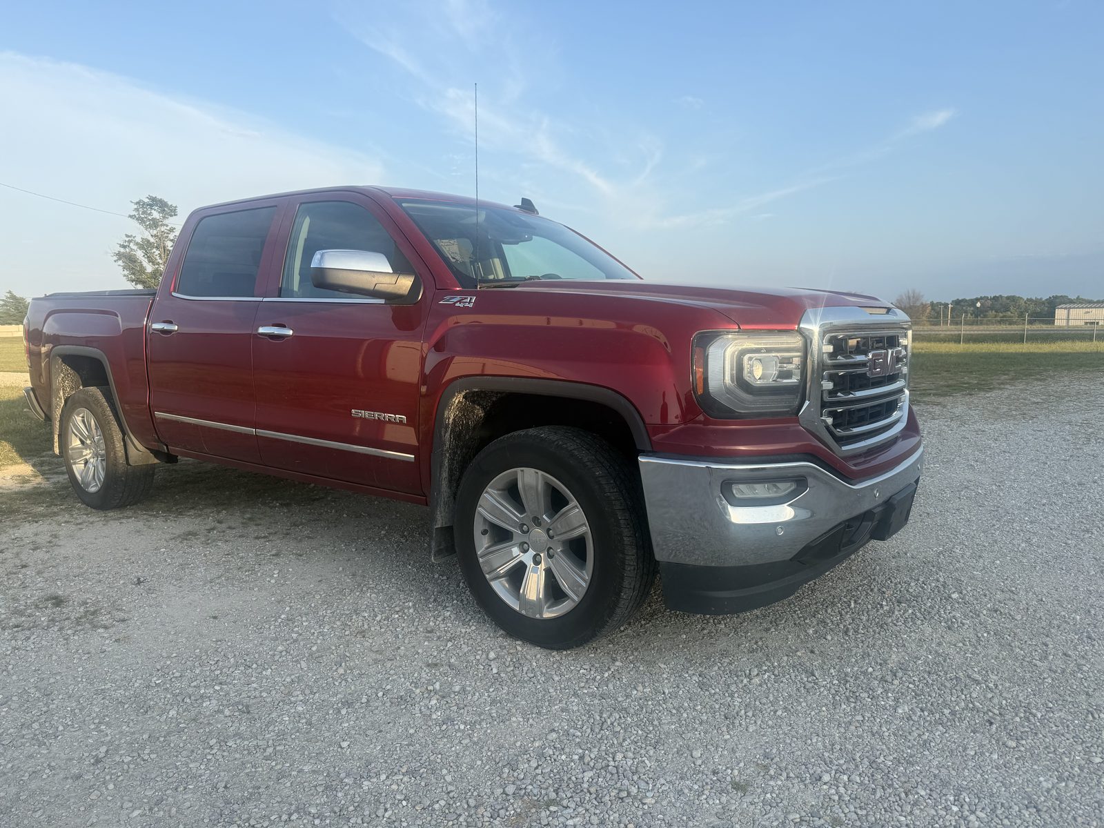 2018 GMC Sierra 1500 SLT Z71 Crew Cab 4×4 on the Skyline lot