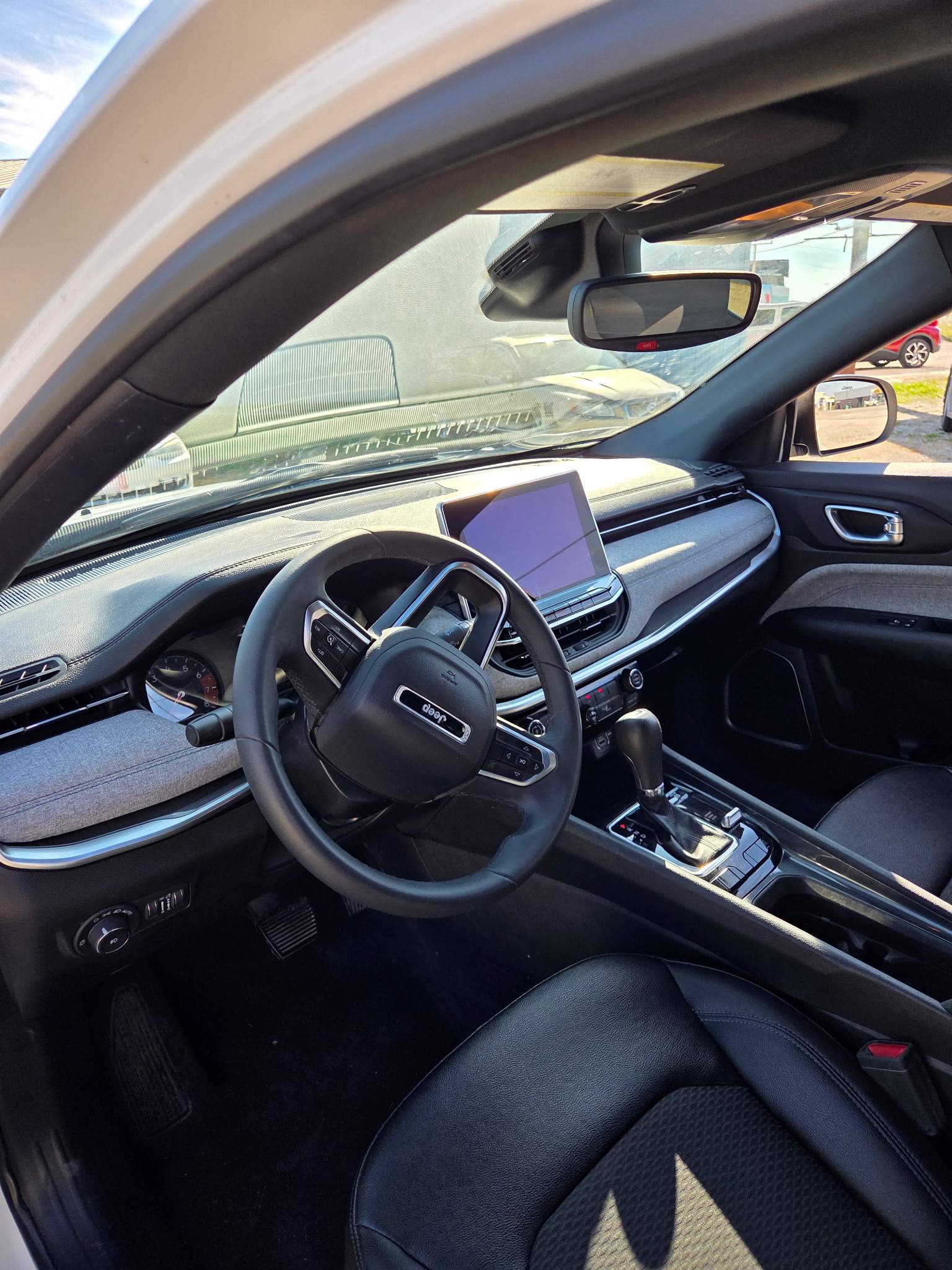 
								2025 Jeep Compass full									