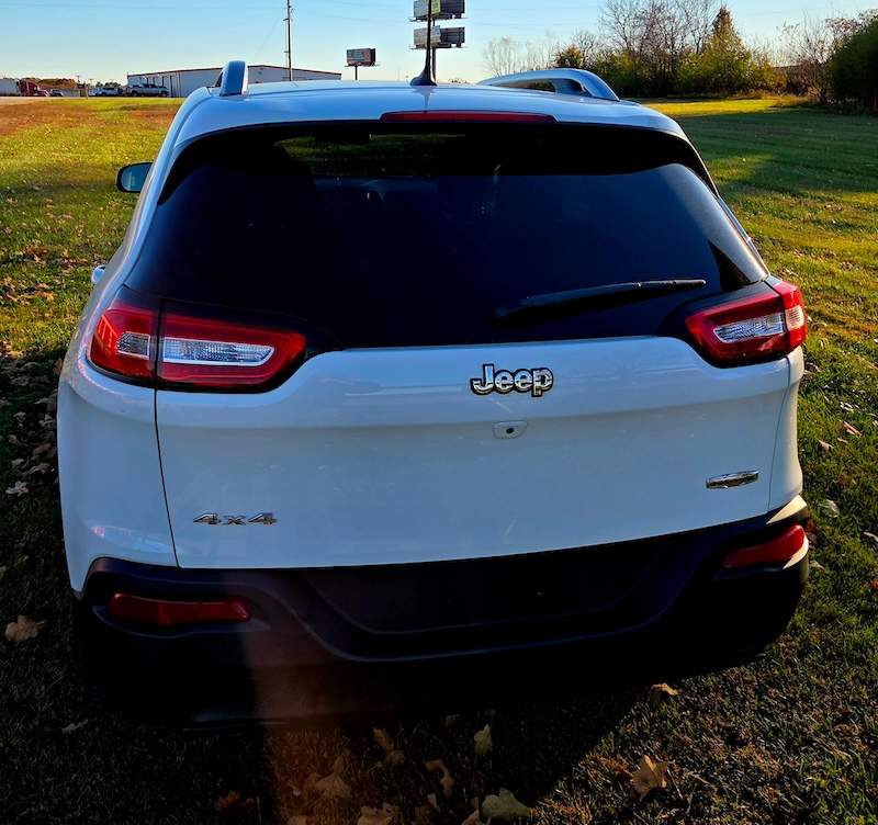 
								2018 Jeep Cherokee full									
