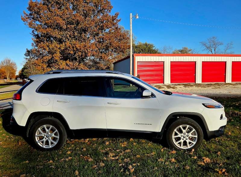 
								2018 Jeep Cherokee full									