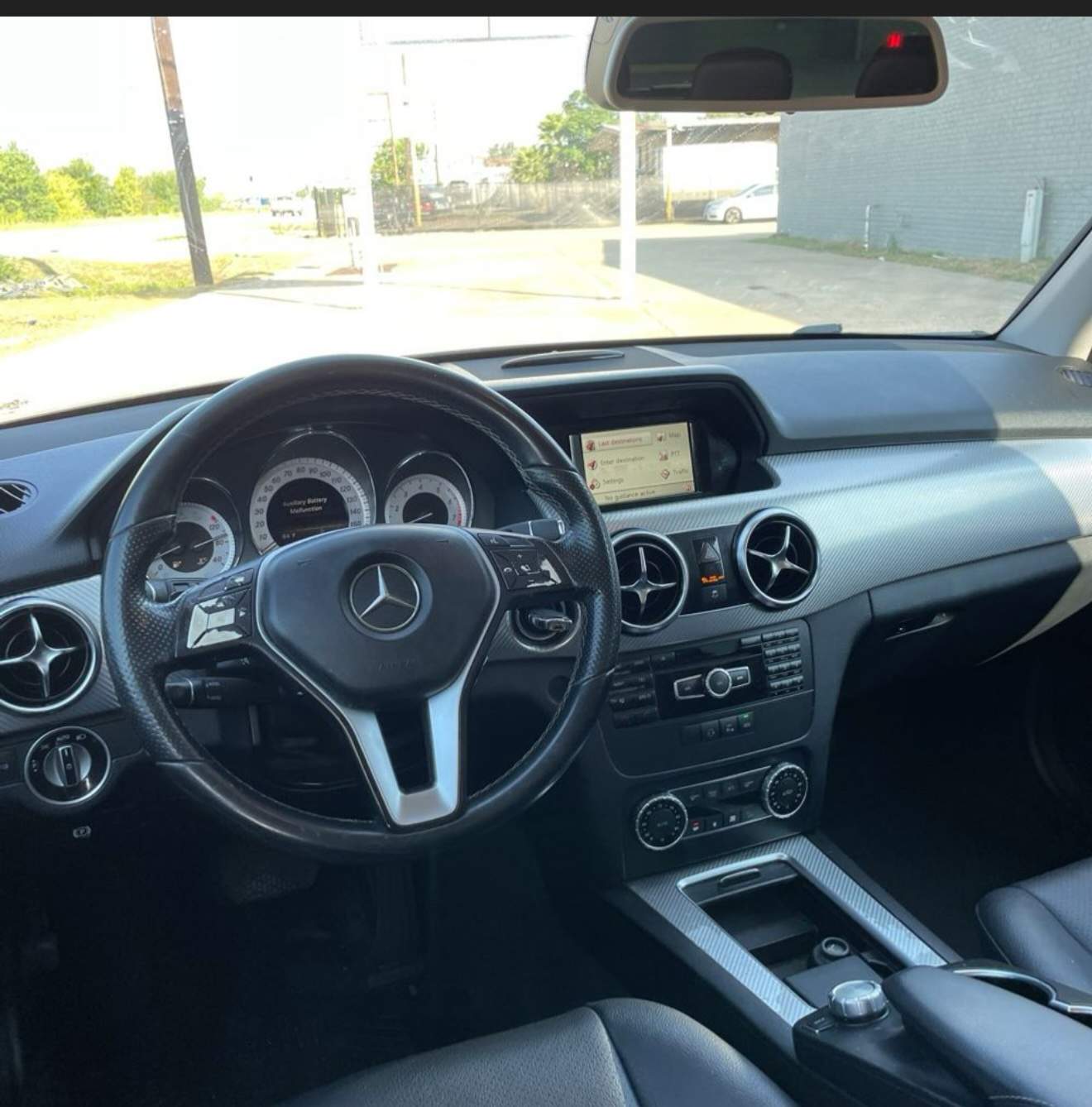 
								2015 Mercedes GLK 2500 full									